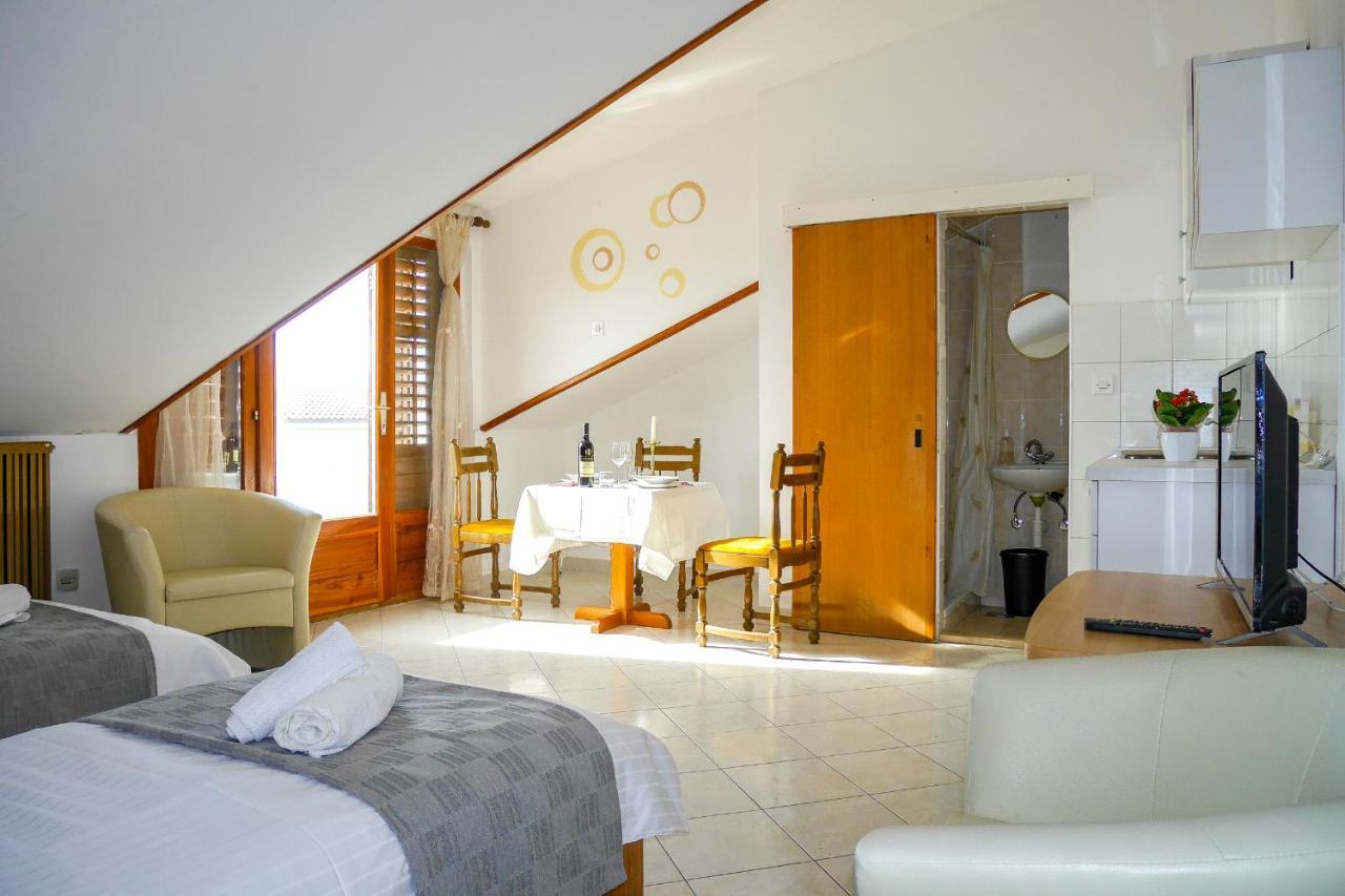 Apartments Beach Dugi Rat Kültér fotó
